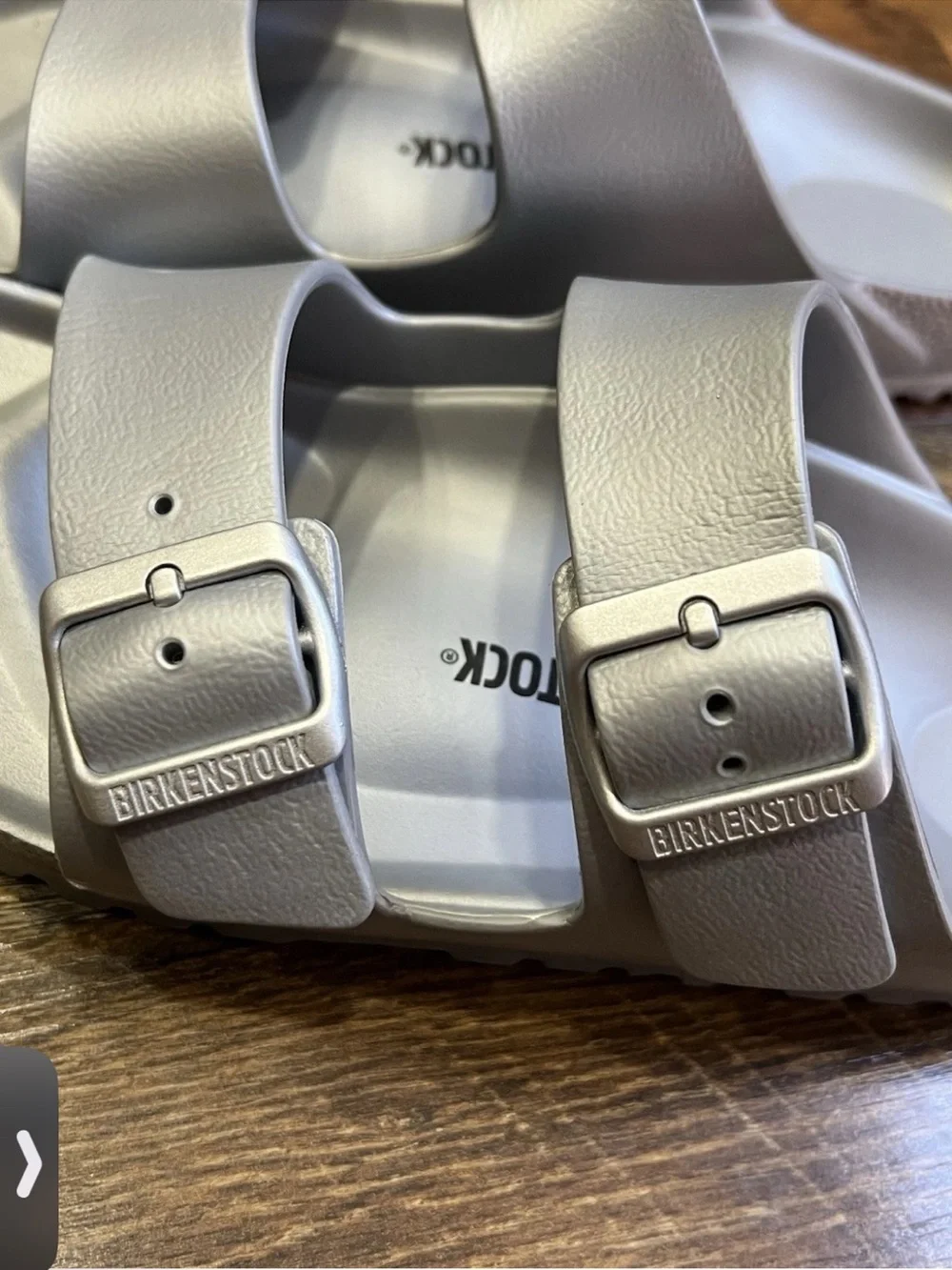 Birkenstock Arizona Sandals Size EU 39 US 8 Women’s Silver Narrow
